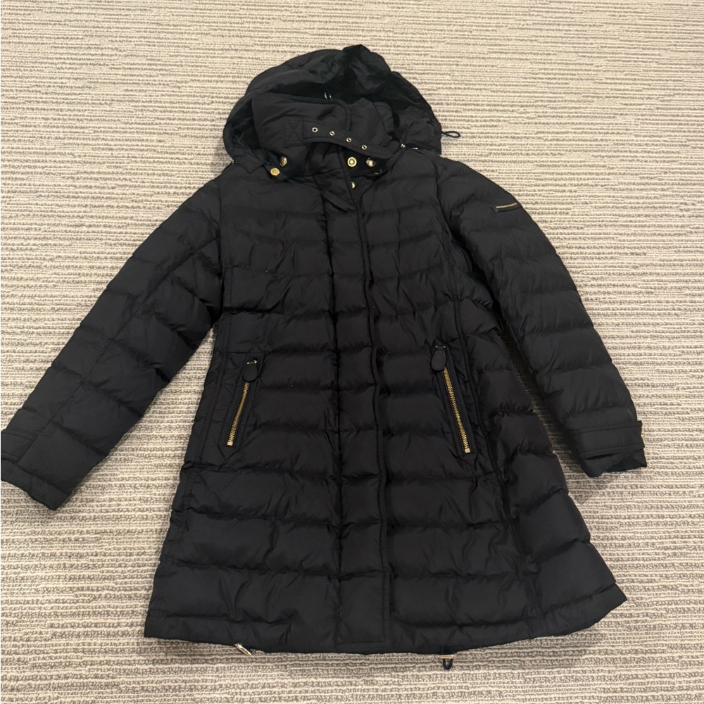 Burberry Women’s Navy Mid Length Puffer
